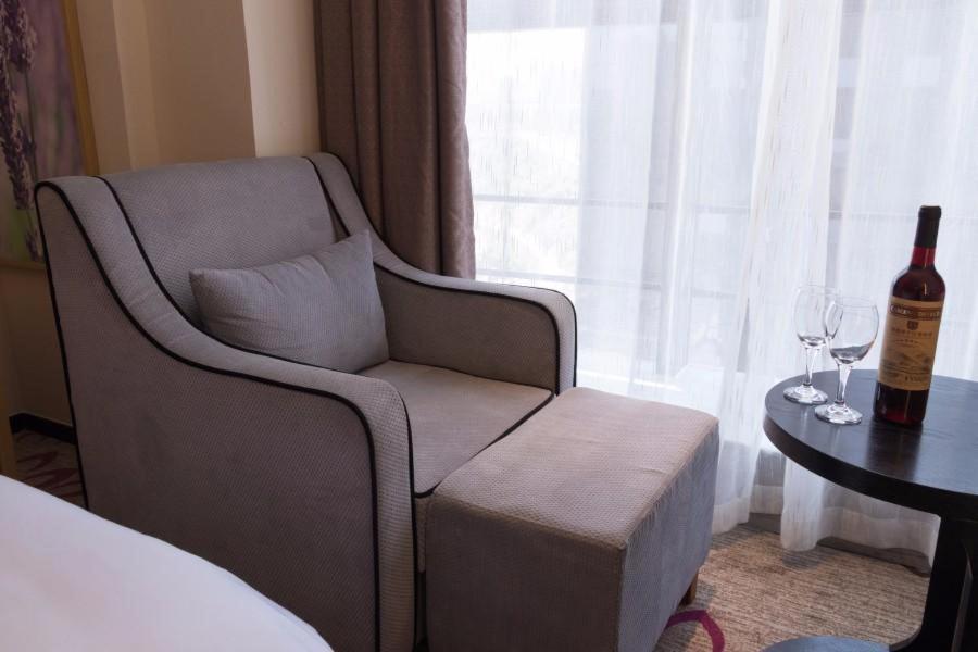 Lavande Hotel Luzhou Jiale Century City Exterior foto